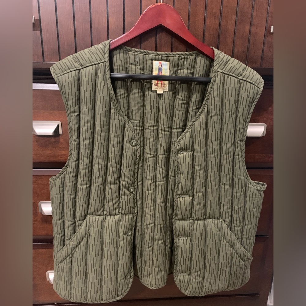 AIME LEON DORE VEST LARGE BARELY WORN  STILL LIKE NEW